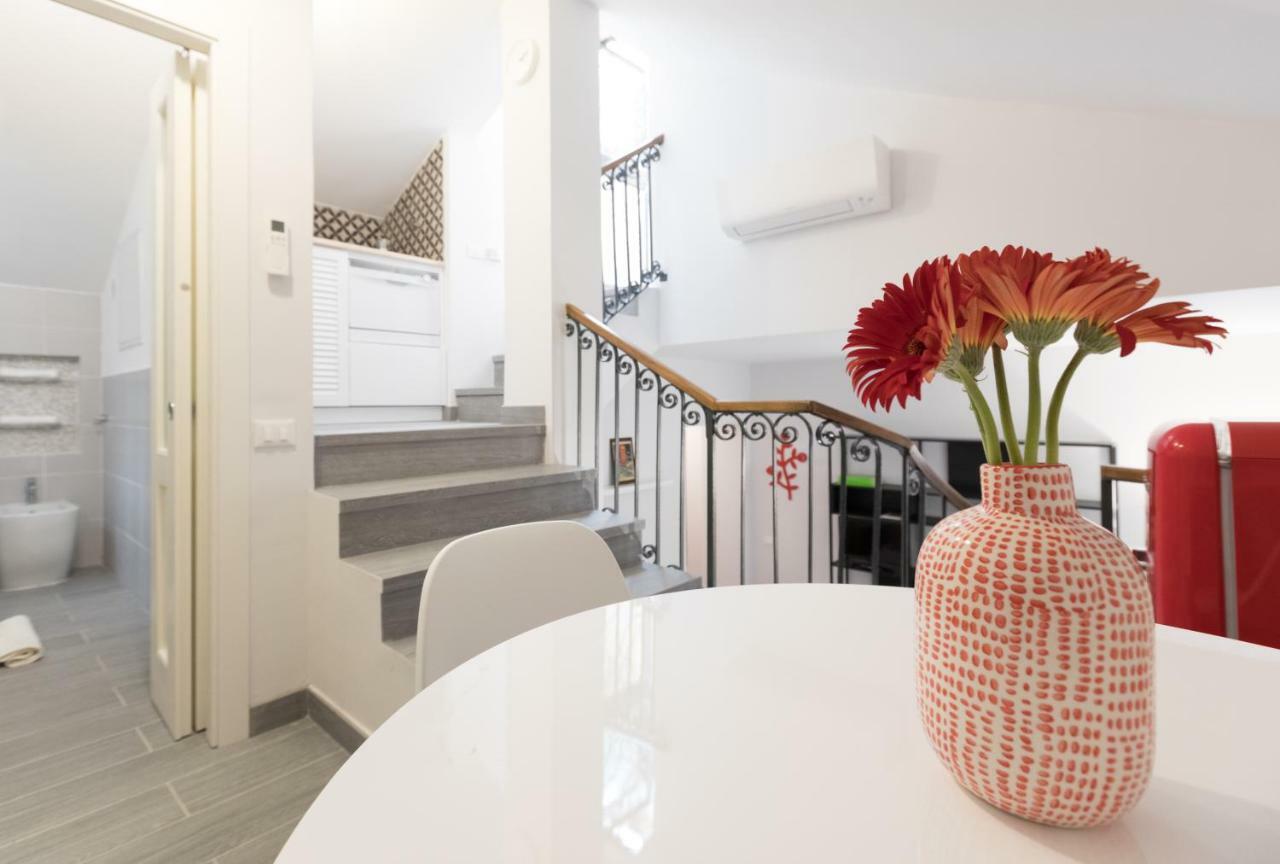 Lägenhet Quiet Pied A Terre With Terrace In Borgo Pio *