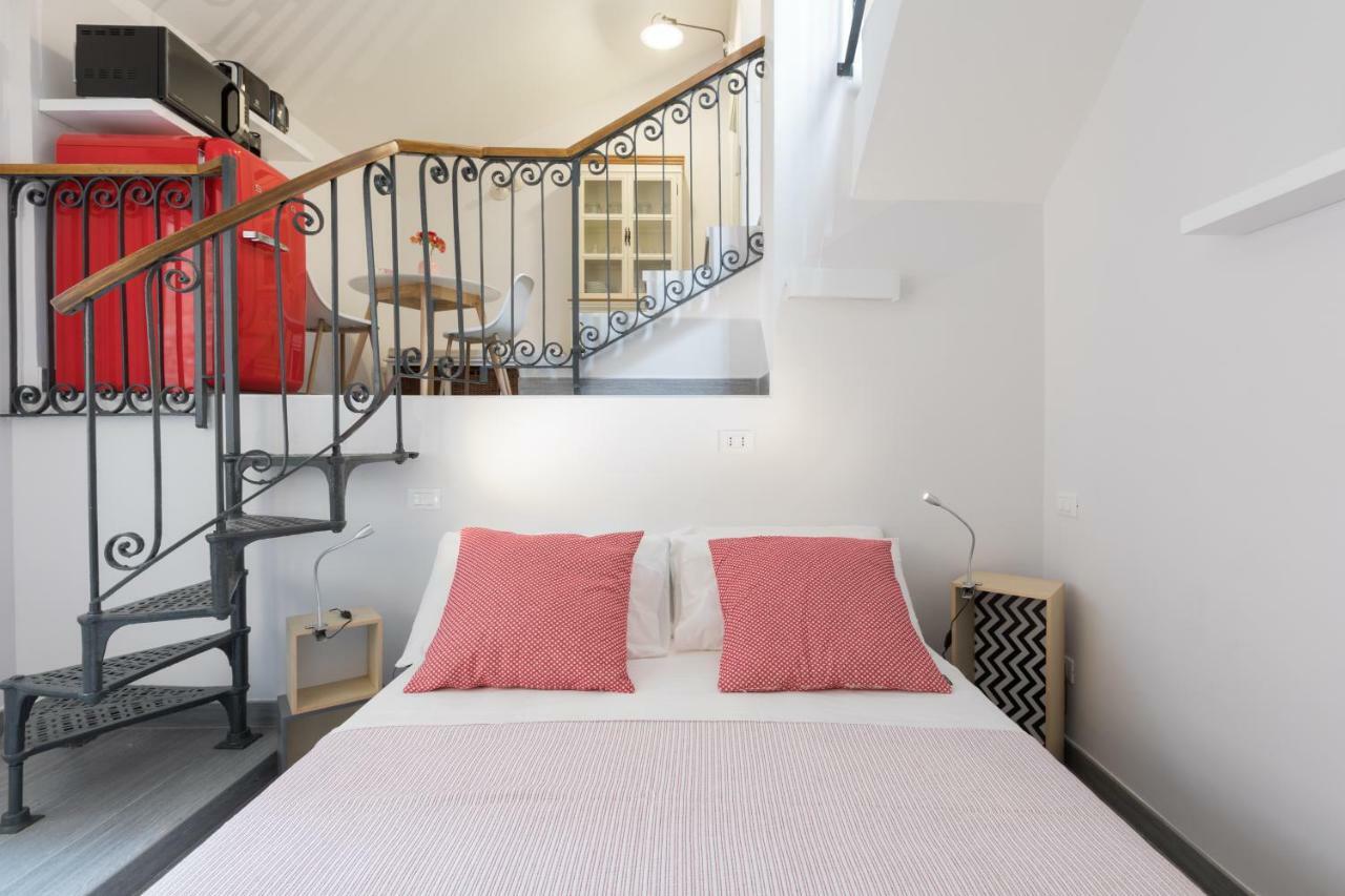 Quiet Pied A Terre With Terrace In Borgo Pio Lägenhet *