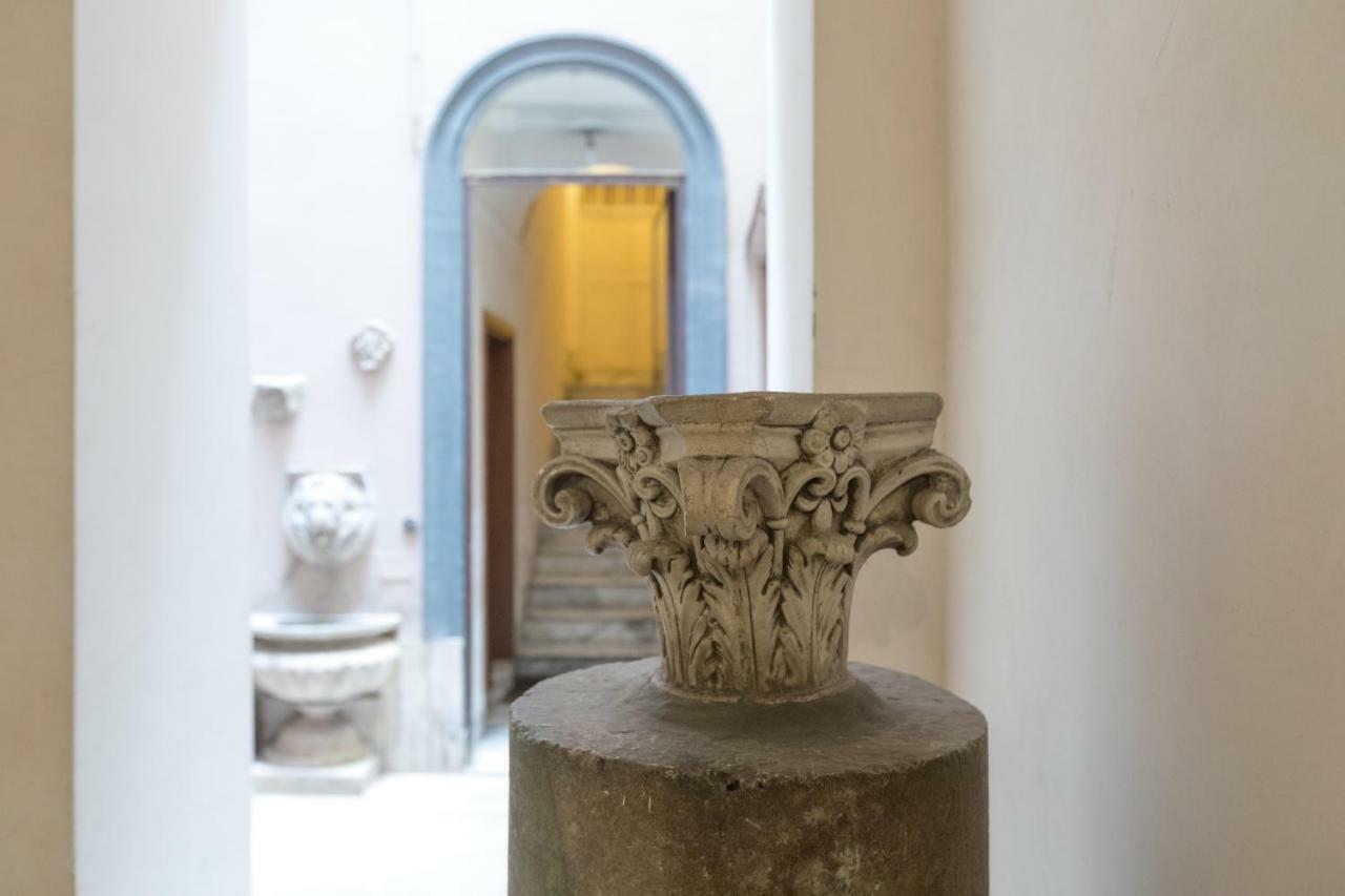 Apartment Quiet Pied A Terre With Terrace In Borgo Pio Rom